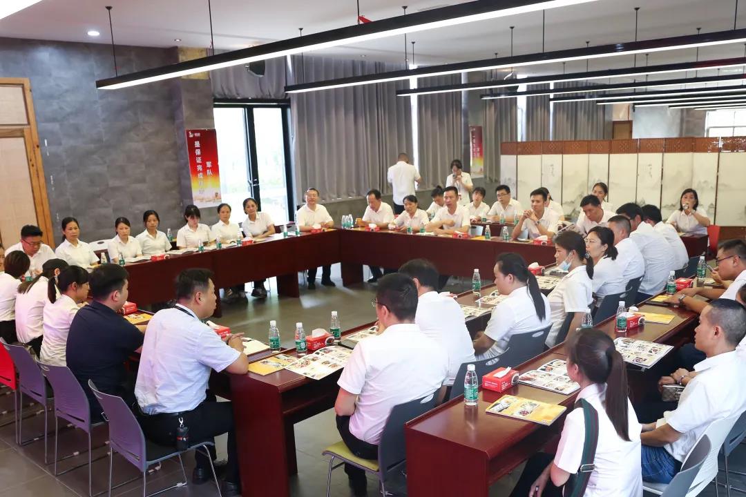 聰廚食品與克明面業交流會圓滿舉行! 聪厨食品与克明面业交流会圆满举行!