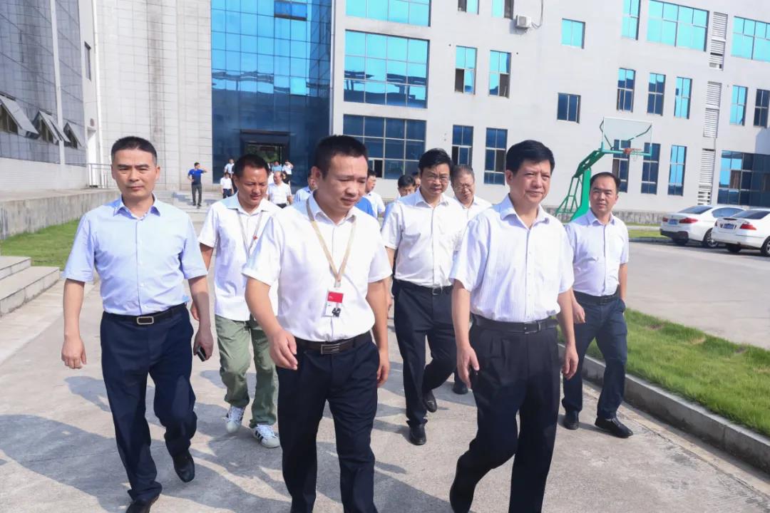 湖南省农村农业厅厅长袁延文等领导莅临聪厨食品观摩指导