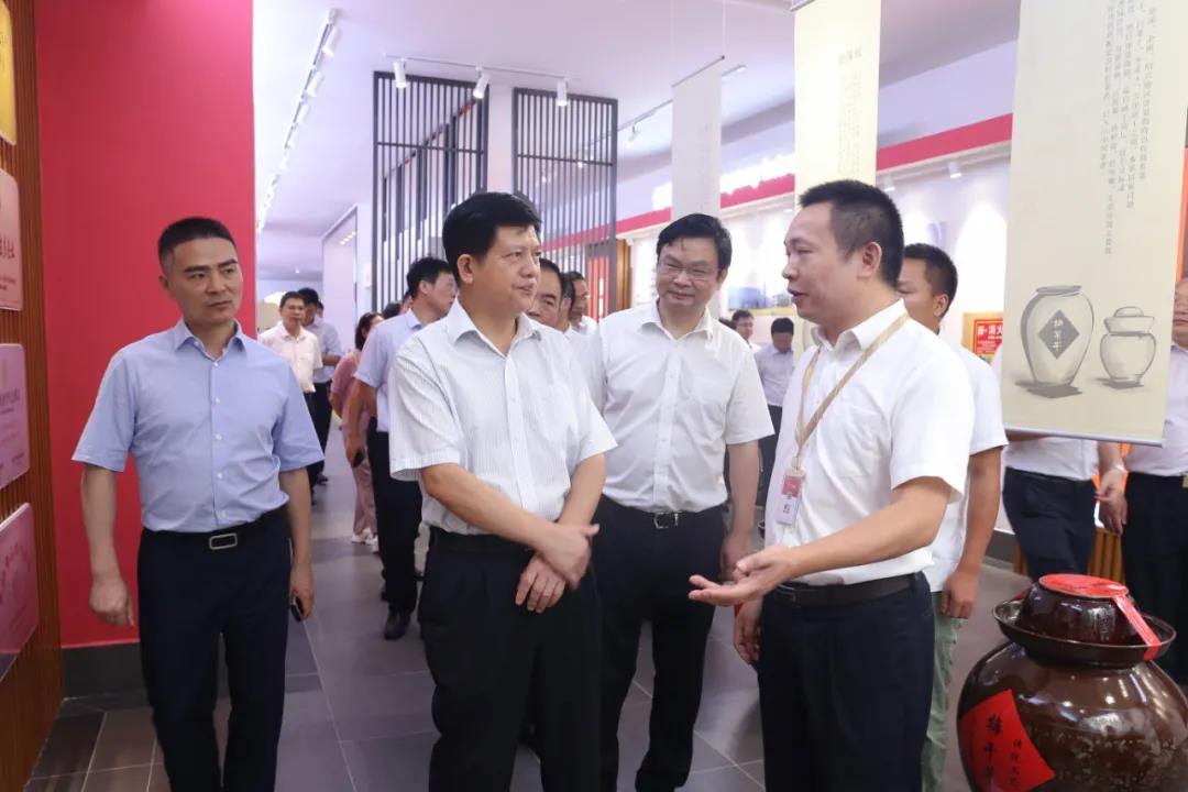 湖南省农村农业厅厅长袁延文等领导莅临聪厨食品观摩指导